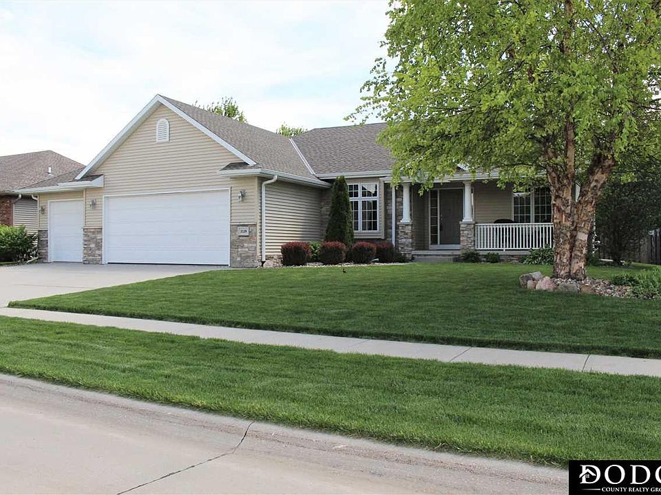1st image of 3129 Peterson Ave