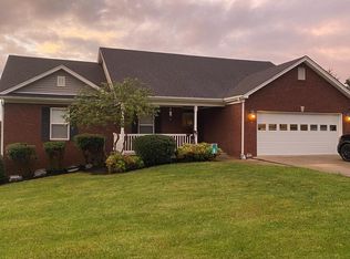 121 Cedar Ridge Rd, Frankfort, KY 40601