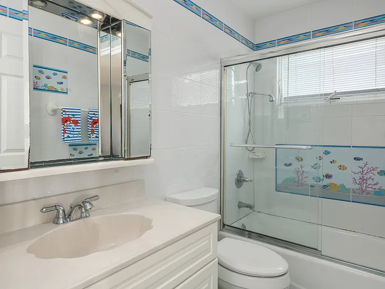 863 Dune Rd — Photo 33