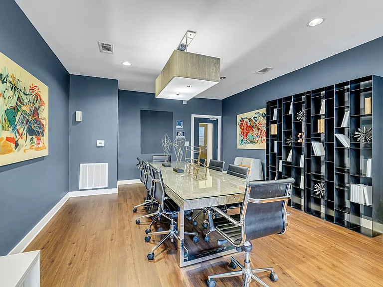 Artessa Apartments — Photo 14
