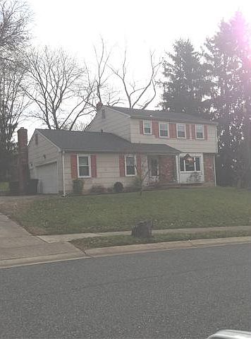 1st image of 602 N Country Club Dr