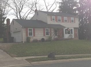 602 N Country Club Dr, Newark, DE 19711