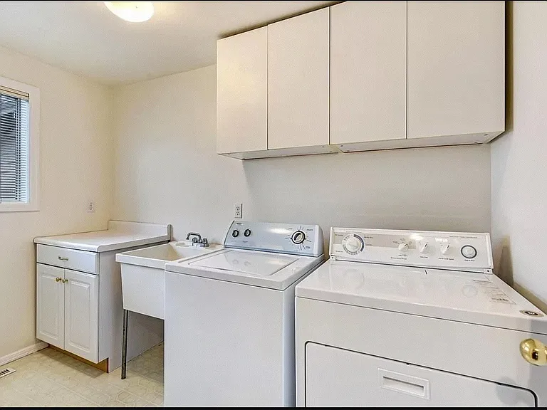 19120 NE 46th Ct — Photo 11