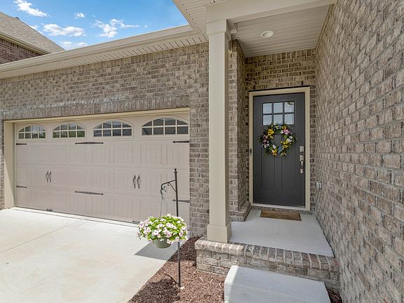 3rd image of 1138 Westgate Dr