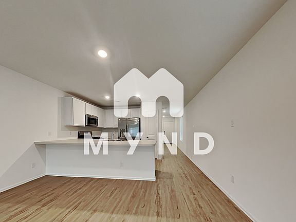 3rd image of 4306 Palmetto Ln