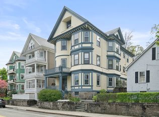 150 Walnut St #1, Brookline, MA 02445