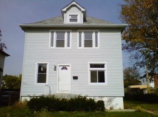 810 18th St, North Chicago, IL 60064