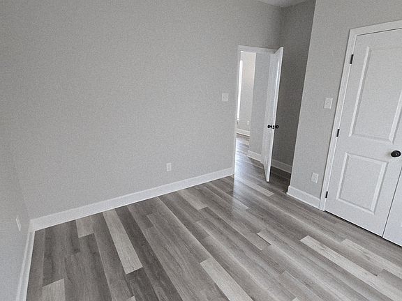 5th image of 2245 Rosemary Dr #B