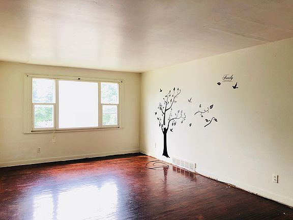 5th image of 940 Northland Ave #2