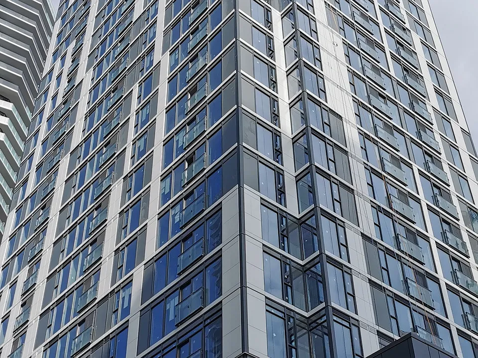 65 Mutual St #2301