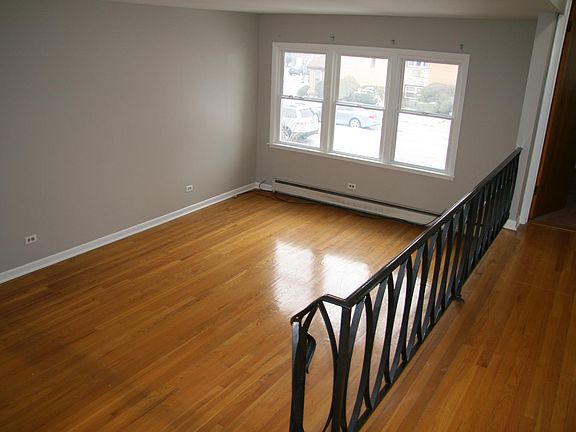 5th image of 1010 Arnold Ct APT 1