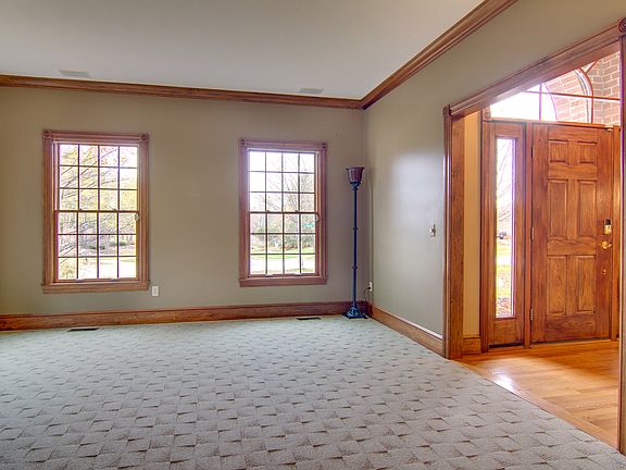 3rd image of 444 Augusta Dr