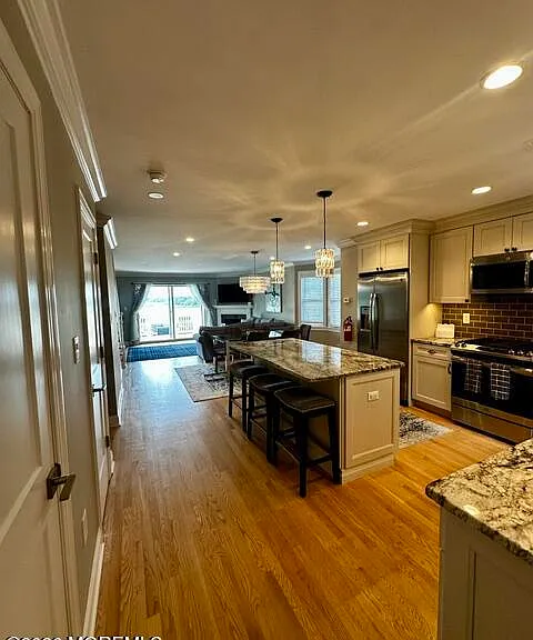 15 Chapin Ave — Photo 4