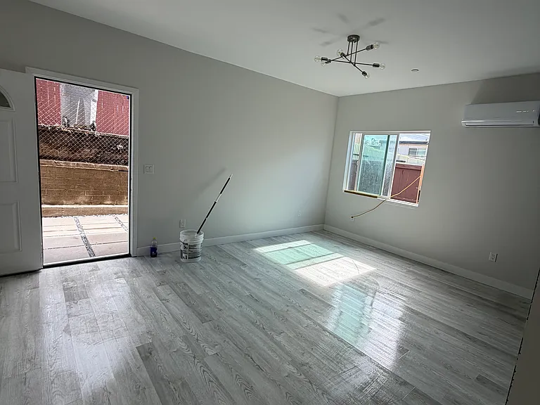 635 S 32nd St — Photo 21