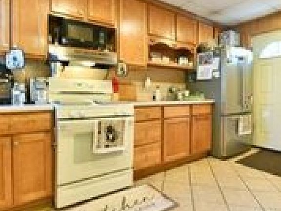5th image of 85 Cortlandt St