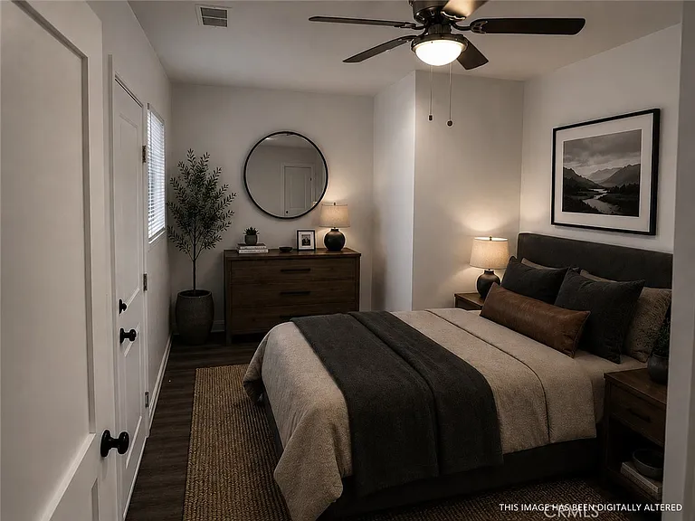 1819 Gramercy Ave #B — Photo 14