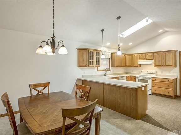 5th image of 935 Cannondale Ave