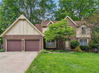 7936 Alden St, Lenexa, KS 66215
