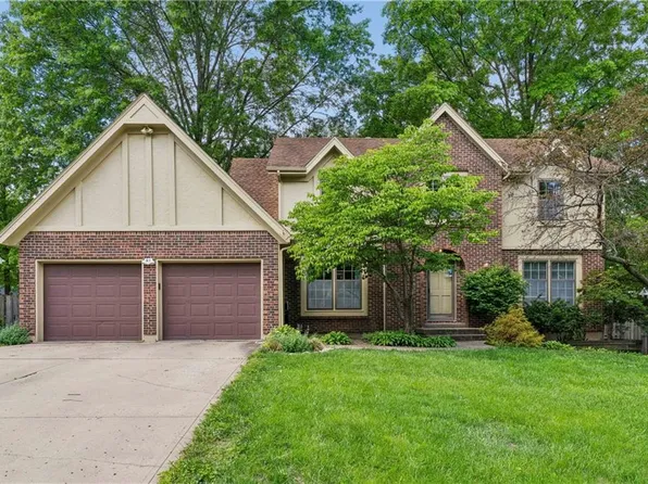 7936 Alden St, Lenexa, KS 66215