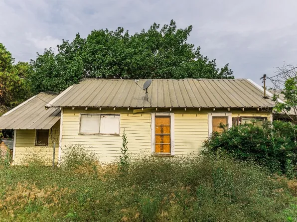 1206 W Commerce St, Eastland, TX 76448