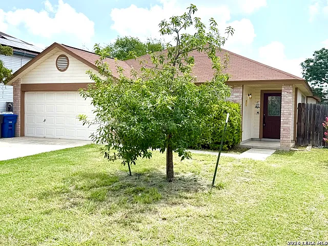 3 bed, 2.0 bath, 1520 sqft, $1,775 — Photo 2