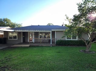 612 N 28th St, Nederland, TX 77627