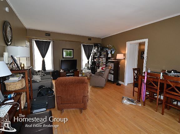 4th image of 3737 N Southport Ave Ste 002
