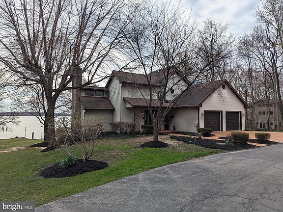 2nd image of 3729 Abingdon Beach Rd
