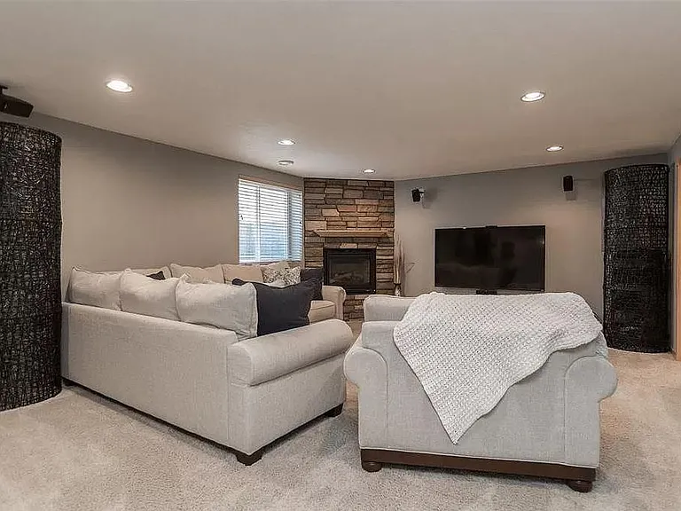 1020 Capri Dr NE — Photo 38