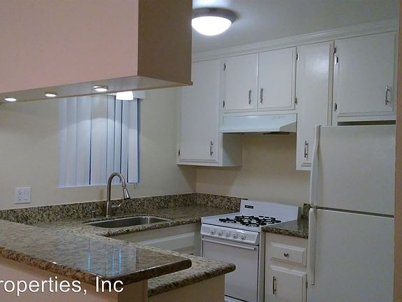 3rd image of 3320 Redondo Beach Blvd APT 108