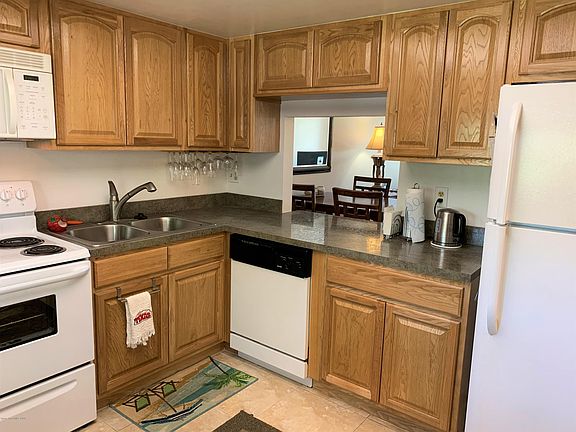 4th image of 2975 Thrush Dr APT 234