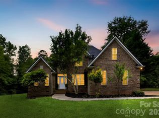 883 Silver Charm Ln, York, SC 29745