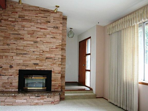 2nd image of 29457 51st Ave S