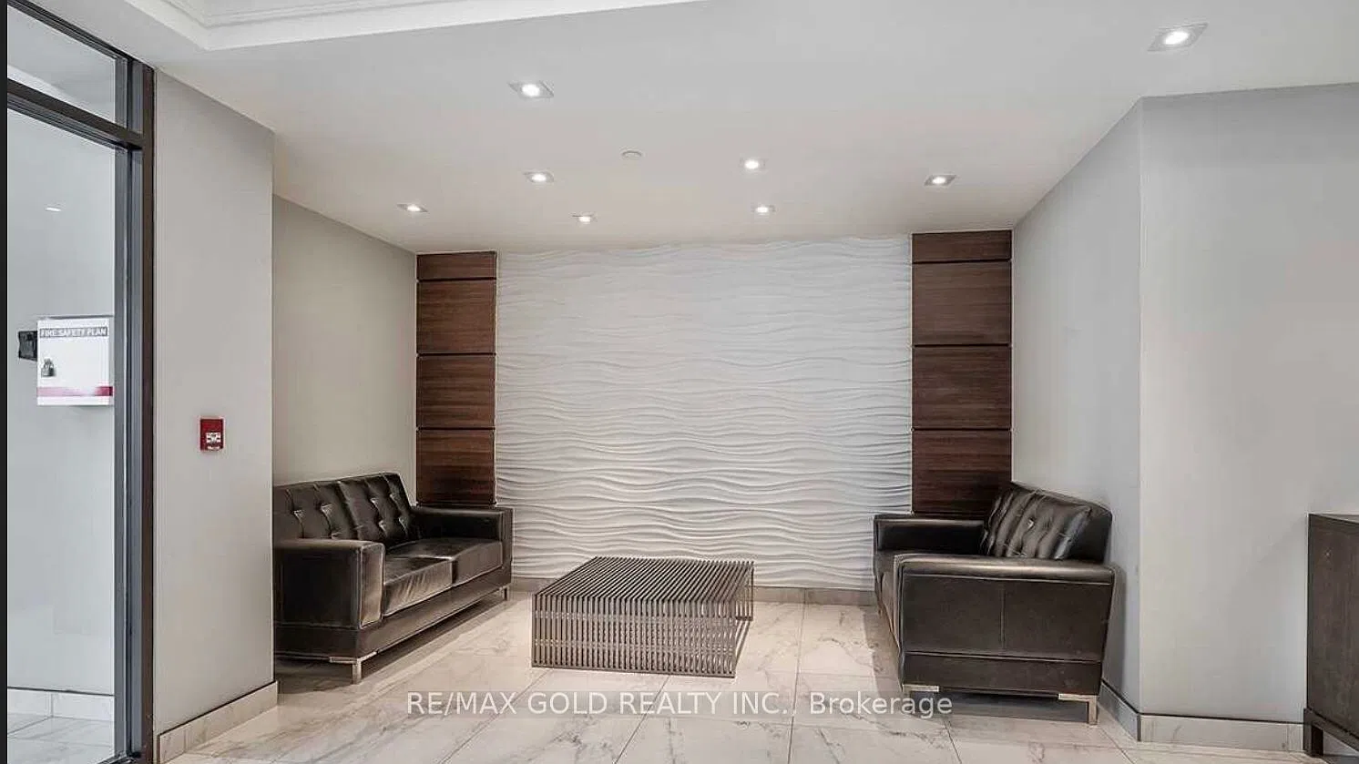 2 bed, $2,550 — Photo 3