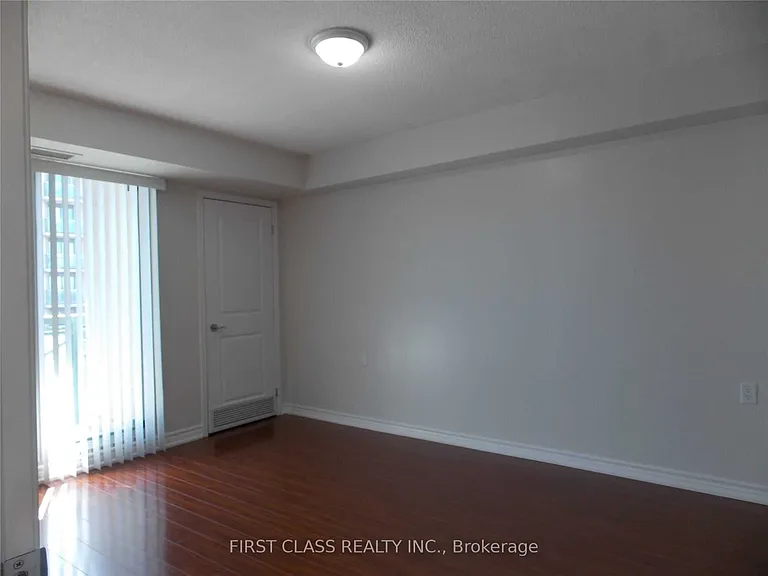 920 Sheppard Ave W #308 — Photo 5