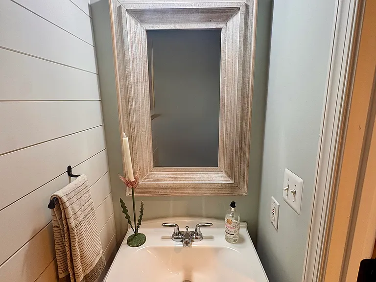 2834 Hudson St — Photo 15