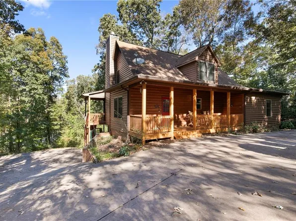 4008 Treeline Ct, Gainesville, GA 30501