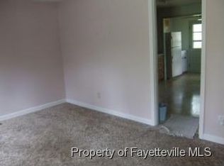 1306 Stansfield Dr, Fayetteville, NC 28303