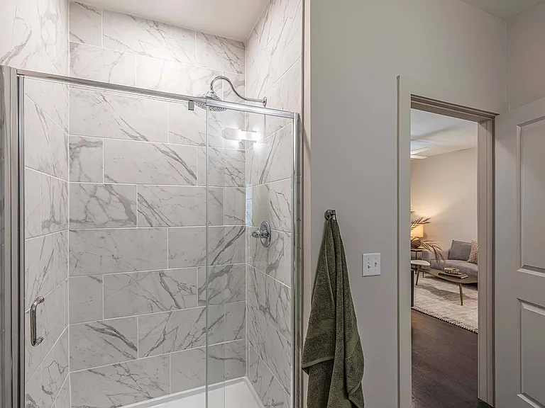 Capital Collective Luxury Apartments — Photo 32