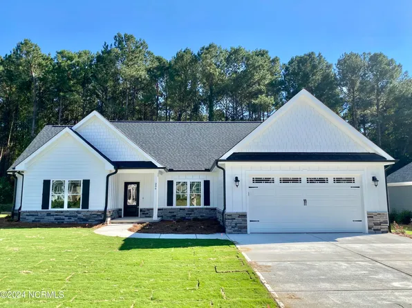 206 Fountain Drive, Clinton, NC 28328