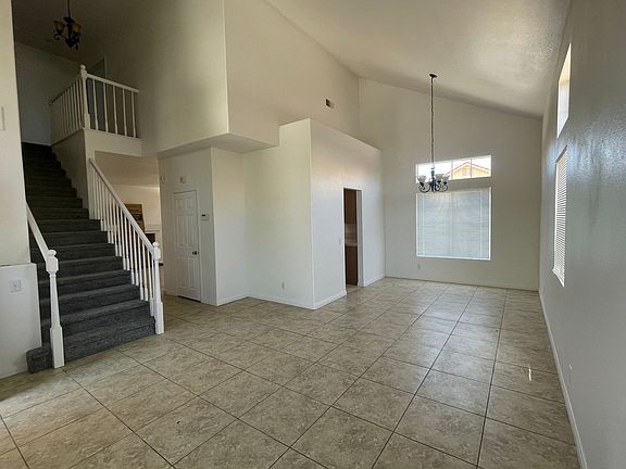 4th image of 13183 Stanford Dr