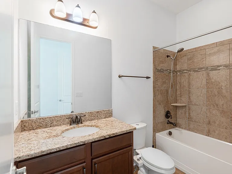 10667 Cardera Dr — Photo 38