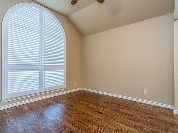 4th image of 3010 Teal Ln