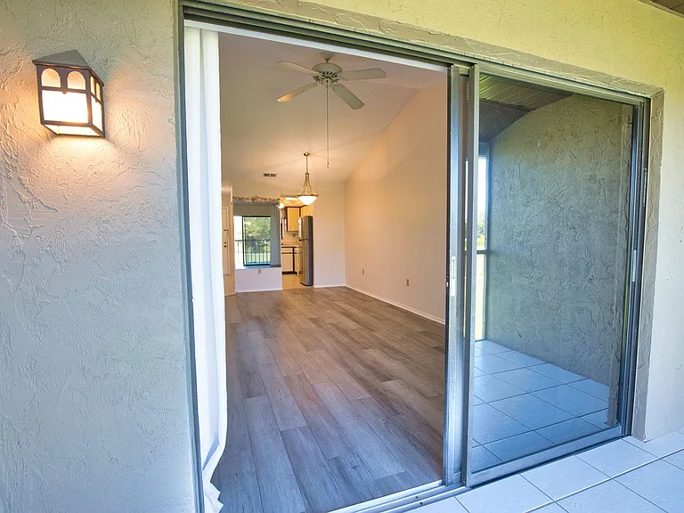 927 Capri Isles Blvd #8 — Photo 11
