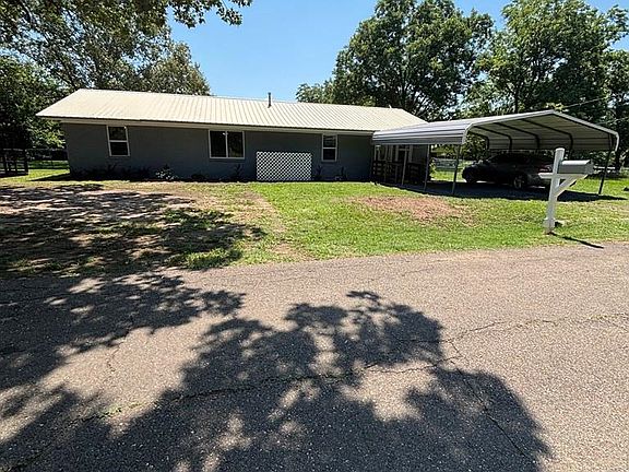 2nd image of 170 Manning Rd