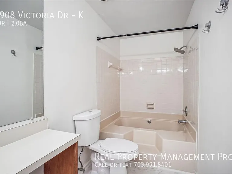 6908 Victoria Dr #K — Photo 17