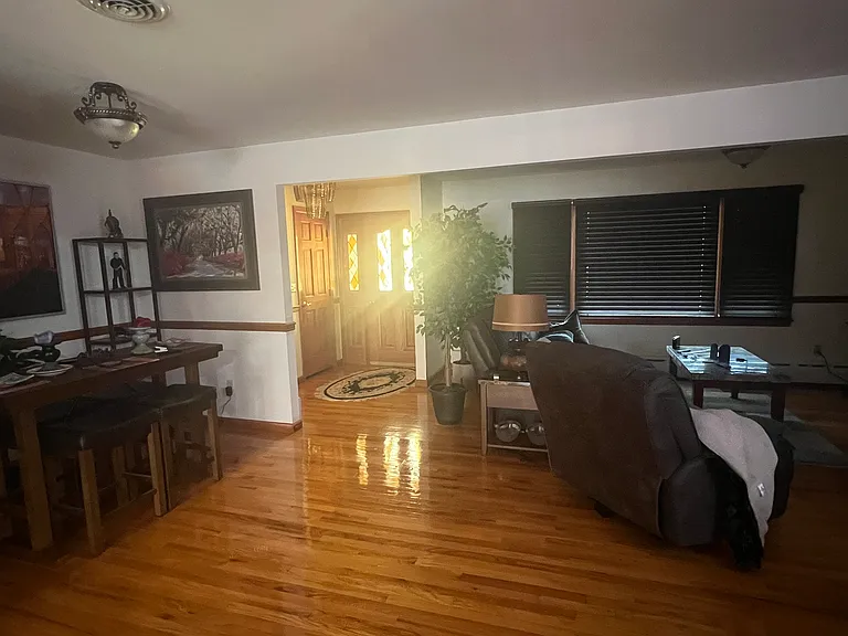 342 Suttons Ln — Photo 7