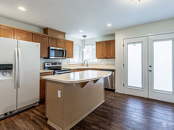 5th image of 2516 168th St Court E