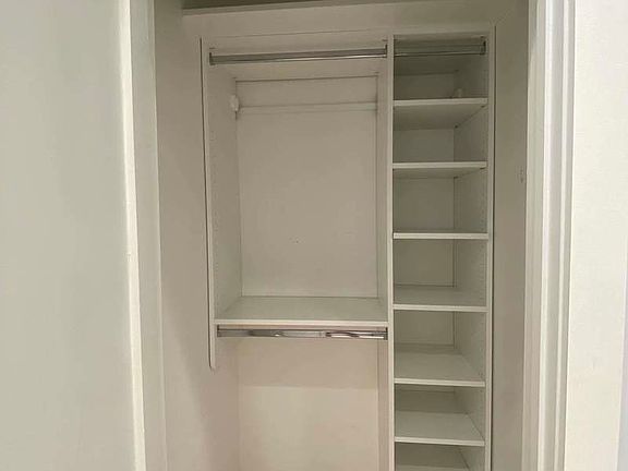 4th image of 410 E 88th St #4AA