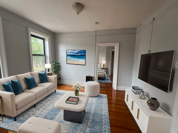 1111-Trefoil Manor, LLC